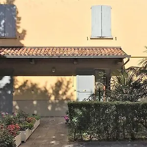 https://casa-rosa-virginia.emilia-romagnahotels.net